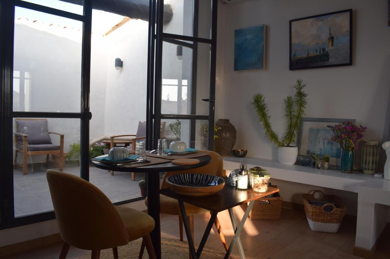 Les Jasmins Bed & Breakfast มาร์เซย็อง ภายนอก รูปภาพ